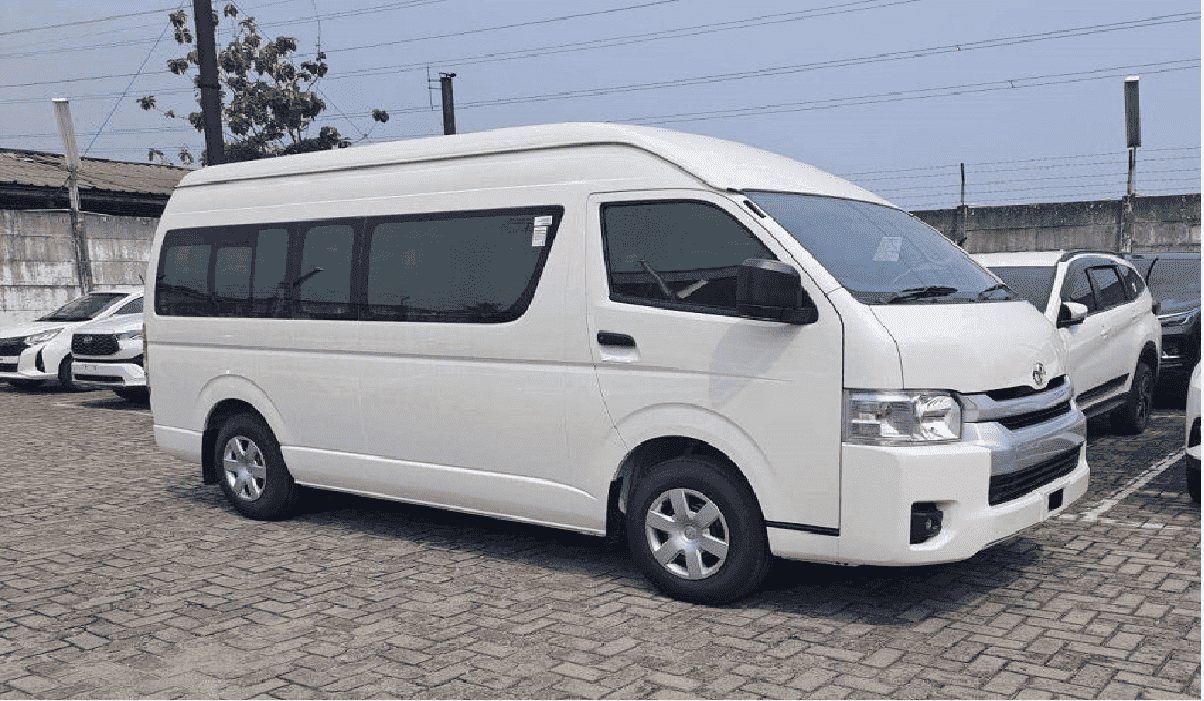 Toyota Hiace / Similar
